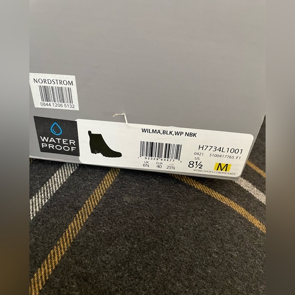 Vionic Wilma Waterproof Bootie - Picture 3 of 5